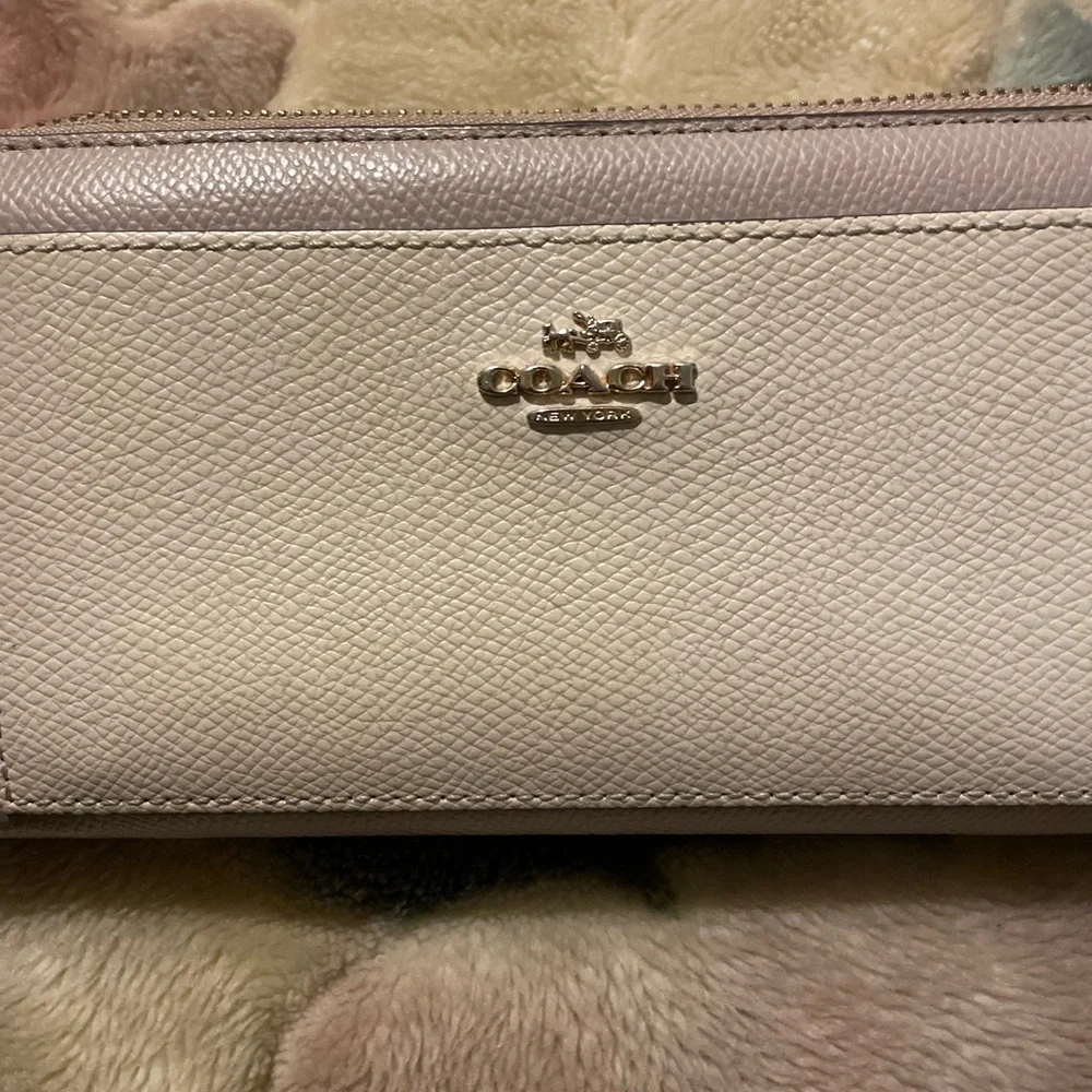 Authentic Coach Zip Around Wallet Preowned